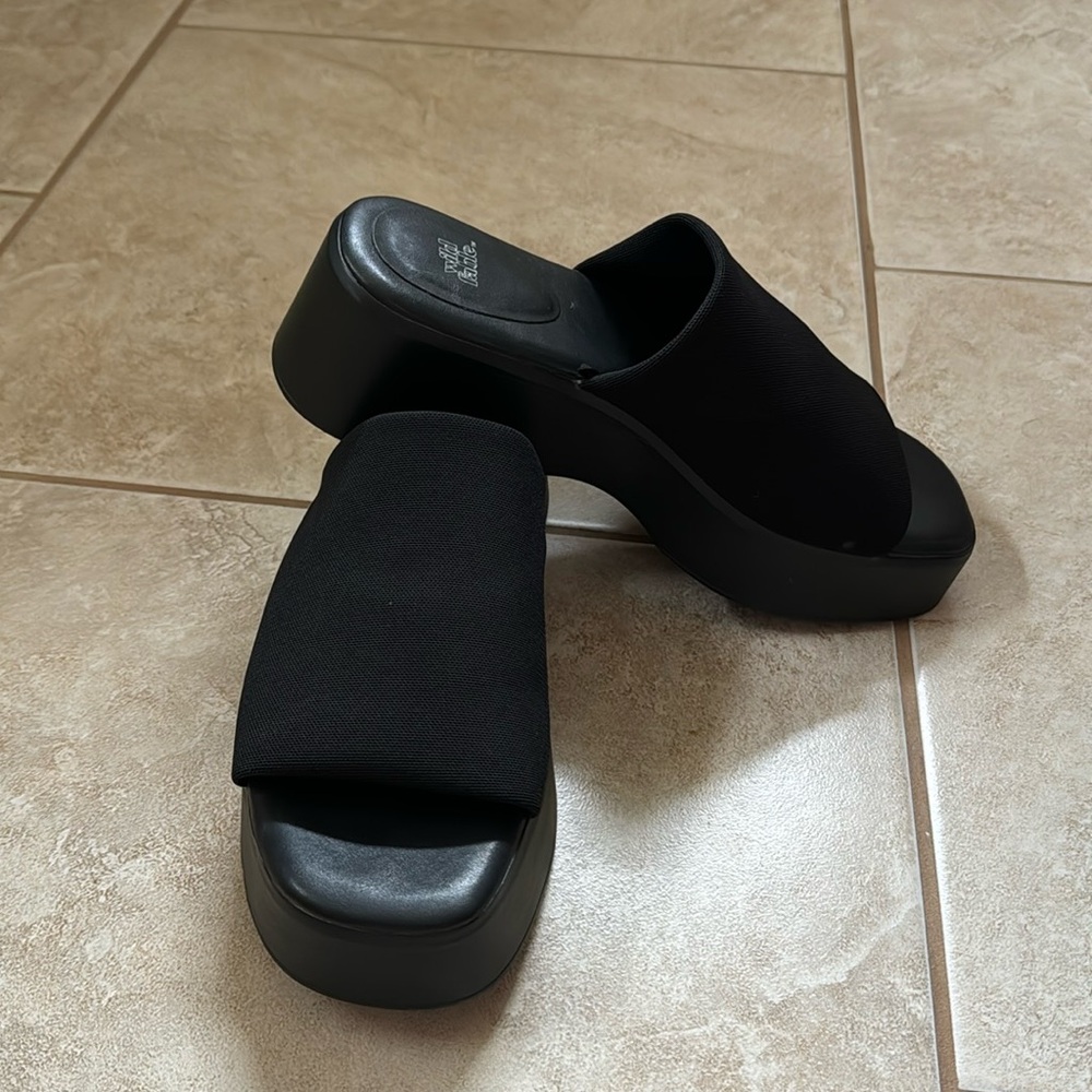Wild Fable platform sandals
